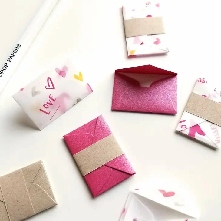 XOXO Love | Tiny Notes With Envelopes | Set Of 12 4 XOXO Love | Tiny Notes With Envelopes | Set Of 12 - Image 4