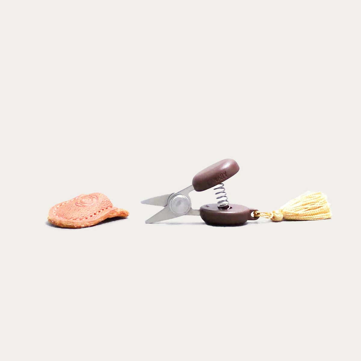 Mini Scissor From Seki | Yellow 4 Mini Scissor From Seki | Yellow - Image 4