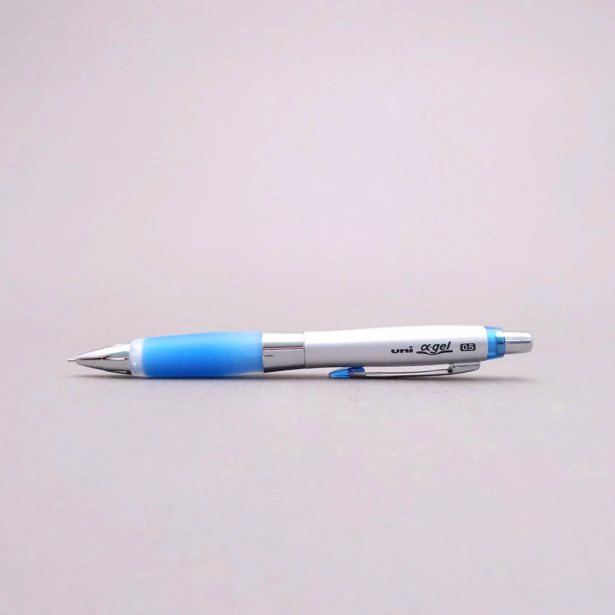 Uni Alpha Gel Shaker | Mechanical Pencil 4 Uni Alpha Gel Shaker | Mechanical Pencil - Image 4