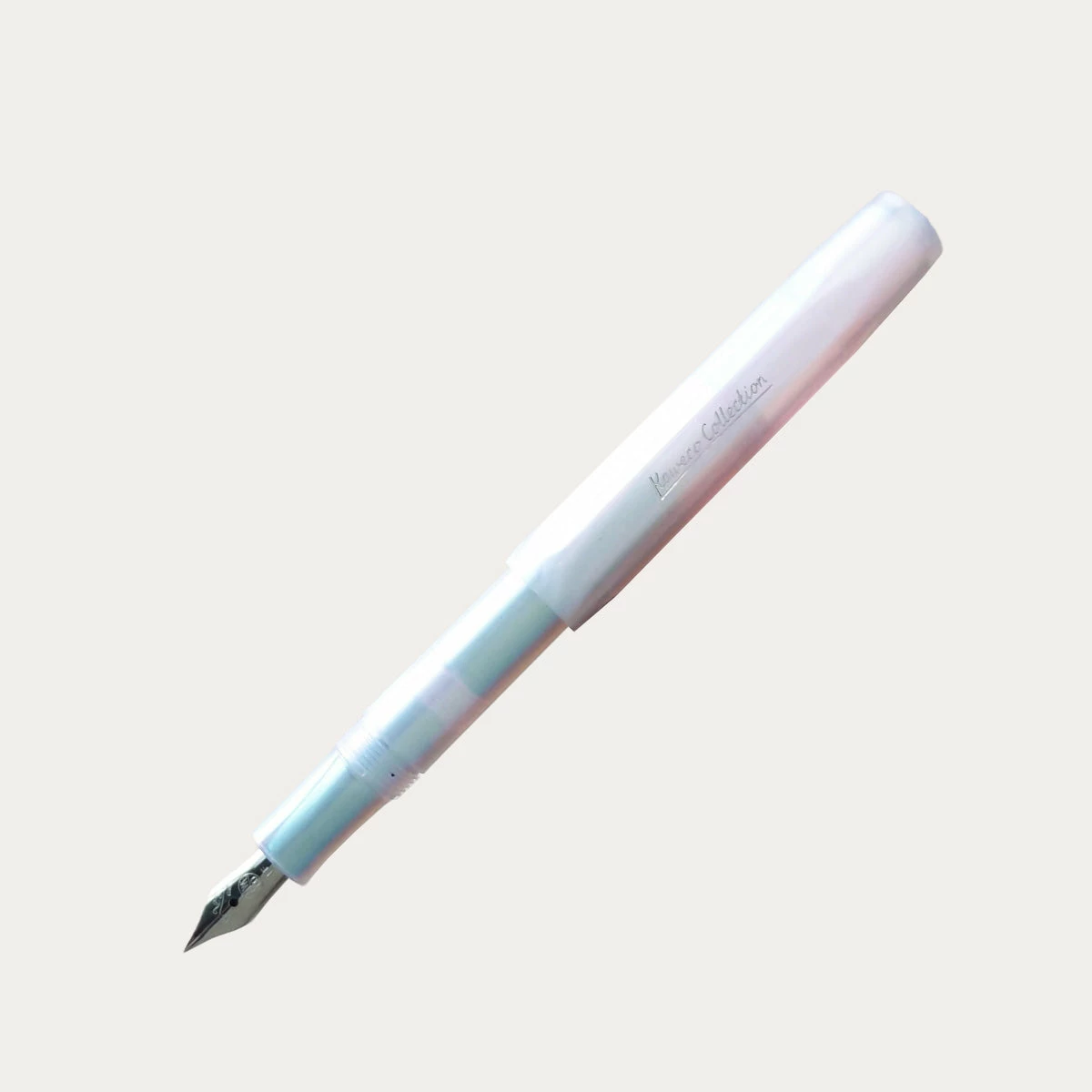 Classic Sport Fountain Pen | Iridescent Pearl | Collector's Edition 3 Classic Sport Fountain Pen | Iridescent Pearl | Collector's Edition - Image 3