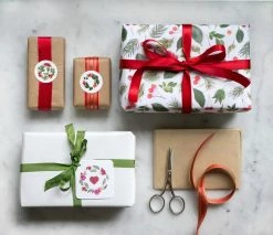 Evergreens And Berries | Gift Wrap -tool Sales il 1140xN.2151197977 4o23